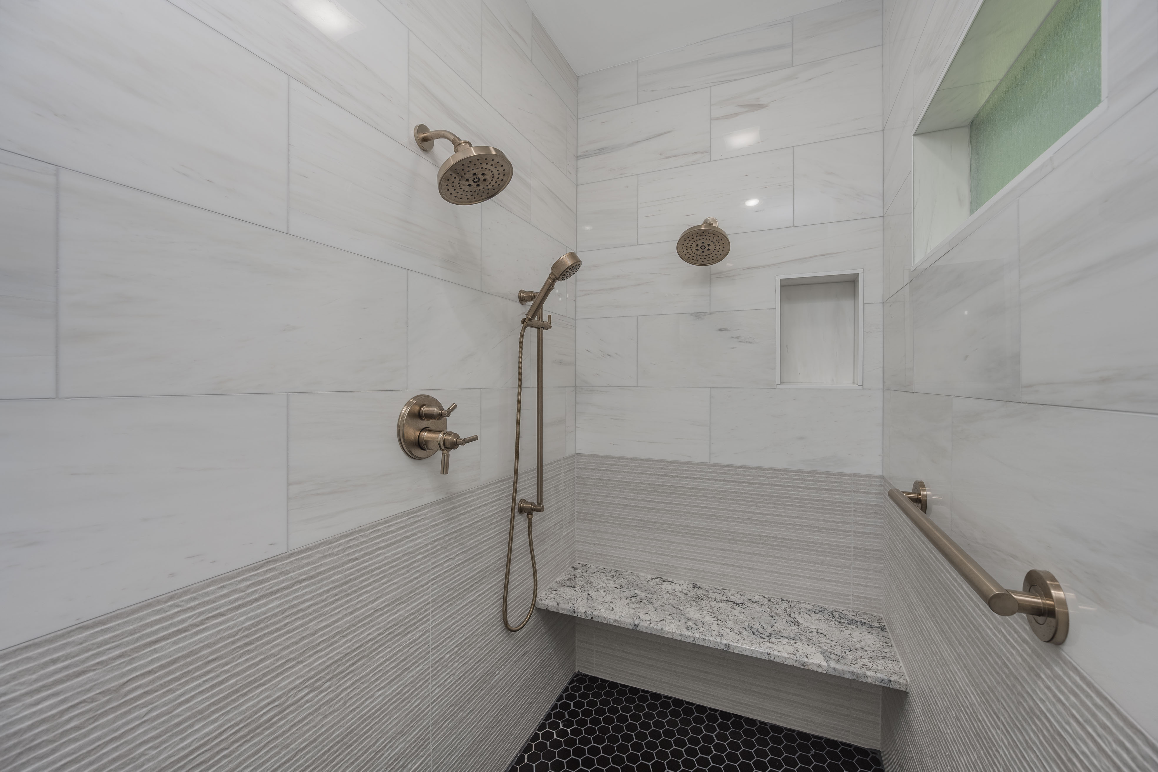 1070 Maple Ridge Way image 38